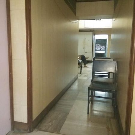 Hotel Rupali ムンバイ エクステリア 写真